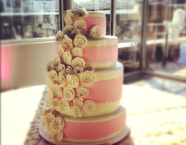 crumb de la crumb, nashville vendor, cake, infused